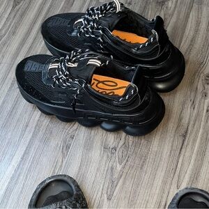 Versace chain reactions black